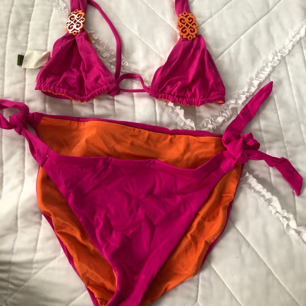 Reversible bottoms with pink top
